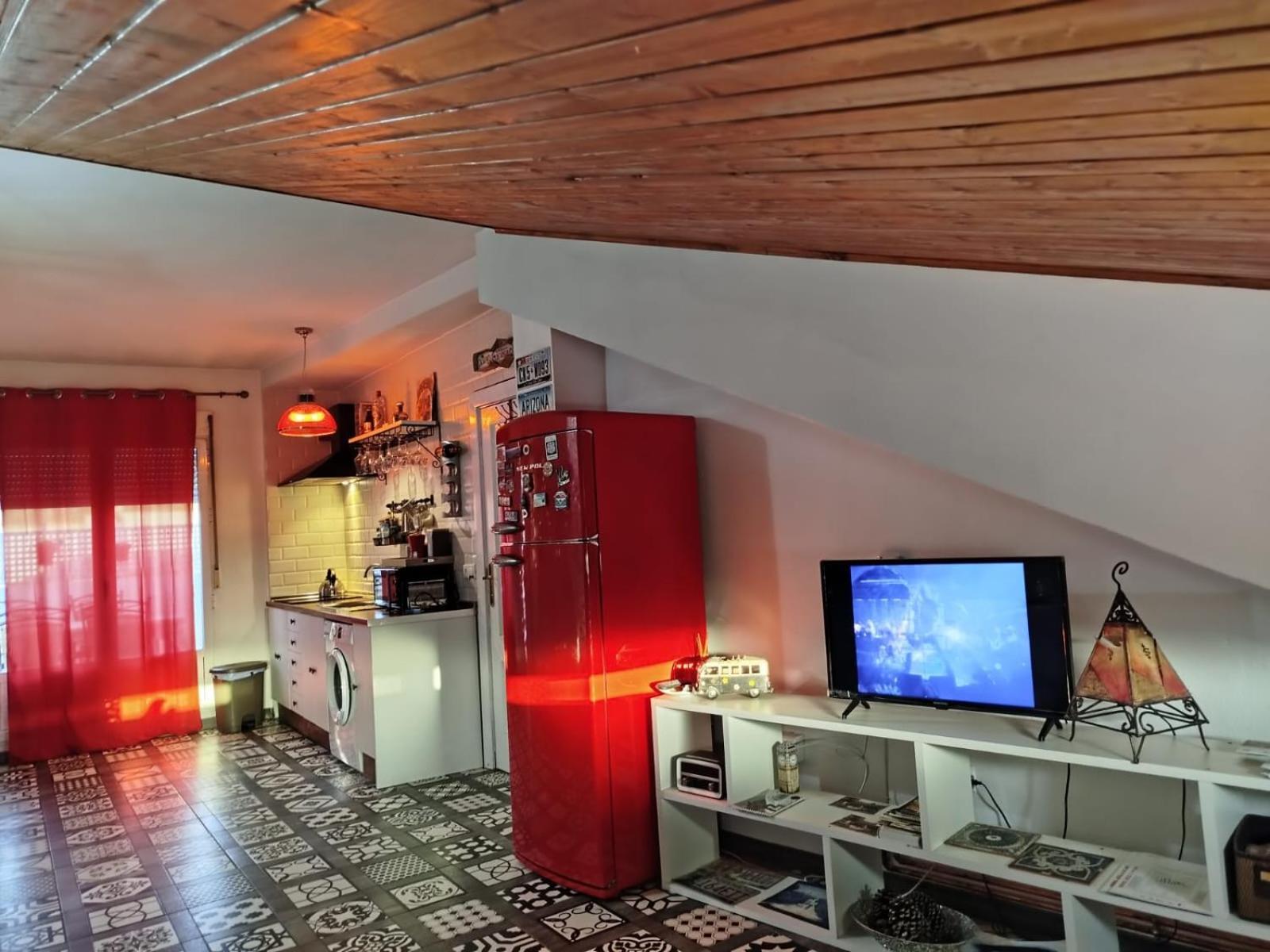 El Akito, Apartment